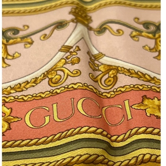 Gucci Scarf - Picture 5 of 16